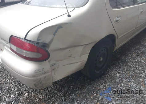 1997 Nissan Altima z USA, uszkodzony, nr VIN 1N4BU31D4VC262180